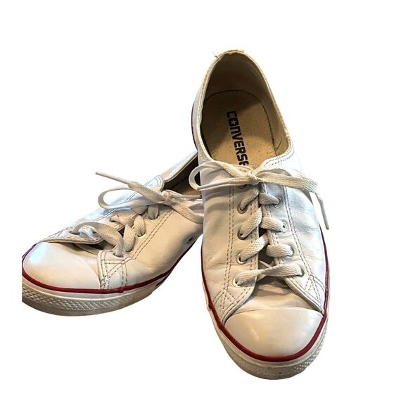 Converse Women's Size 7 Leather Low Cut‎ Sneakers Chuck Taylor - Picture 1 of 8